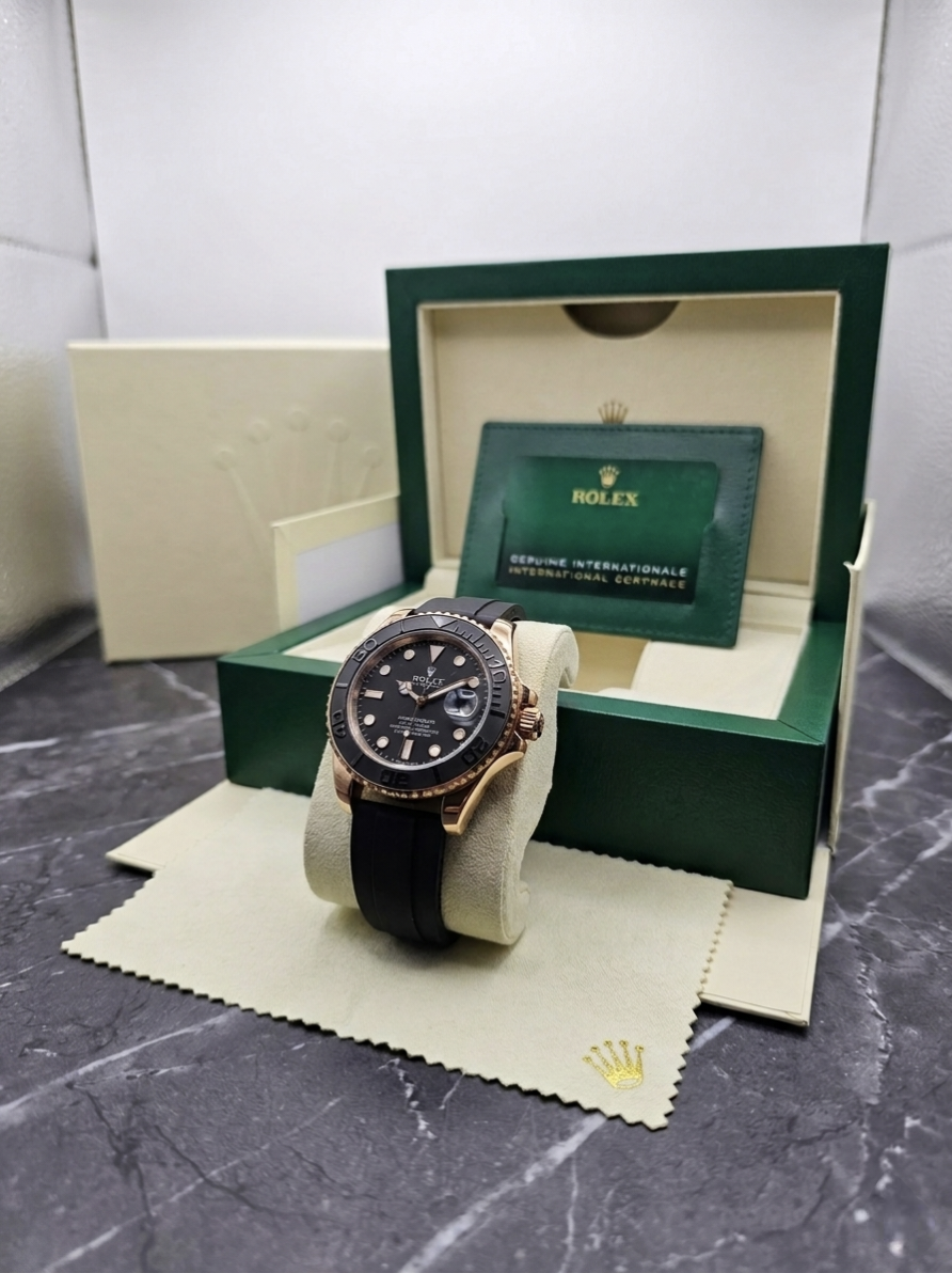 Rolex Submariner Custom | Rose Gold & Matte Black Oysterflex